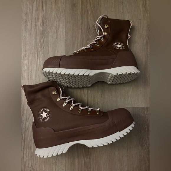 Converse chuck Taylor Brown Leather Unisex Shoes waterproof insulated boot NWOT